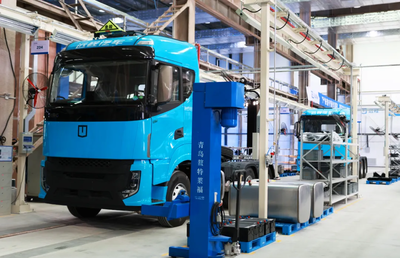 吉利远程醇氢生态大庆工厂产品下线，开启新能源商用车绿色新篇章